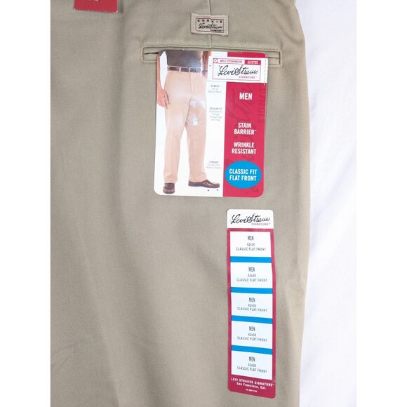 Levis Pants Mens 42x30 Comfort Relaxed Pleated Cuffed Fit Khaki Stretch NWT - Picture 3 of 7